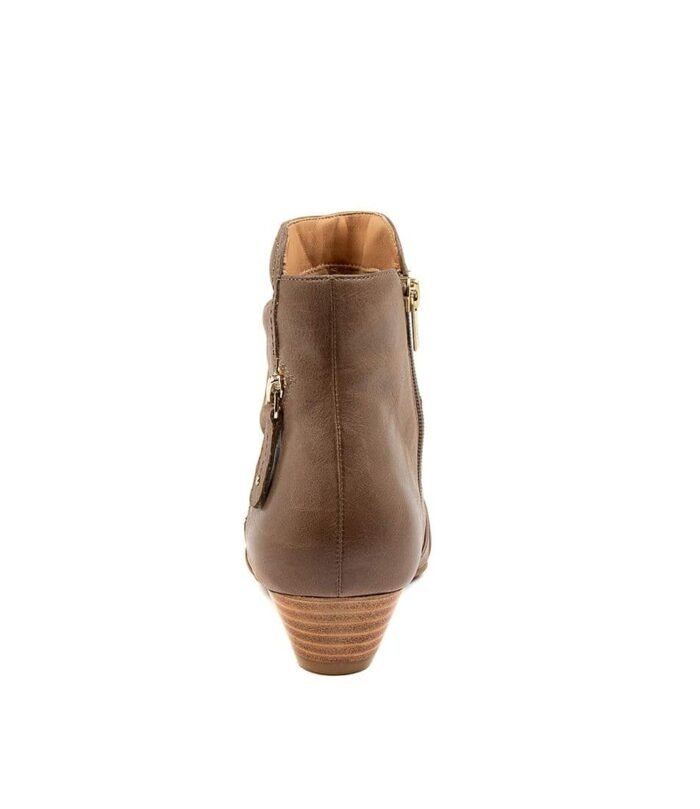 Sneaker_LuxuryStride_V13 - Image 3